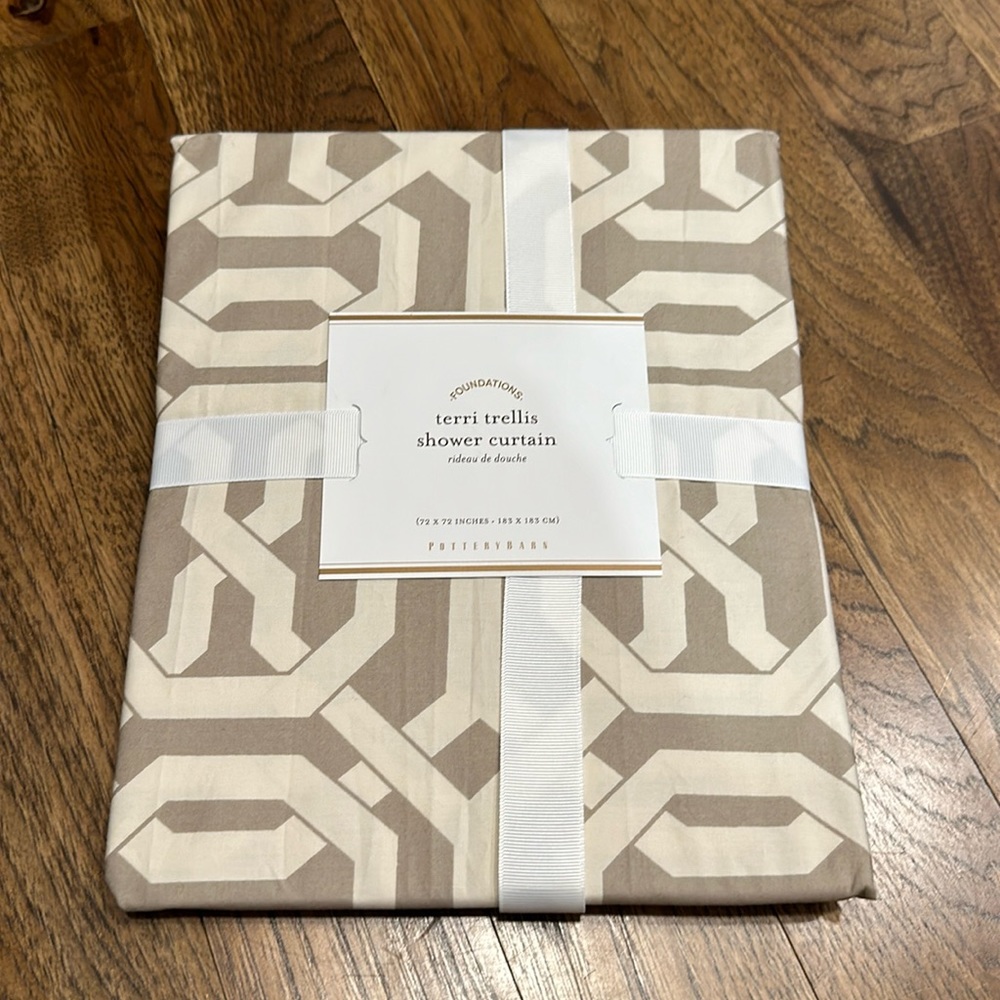 NWT Pottery Barn Terri Trellis Shower Curtain